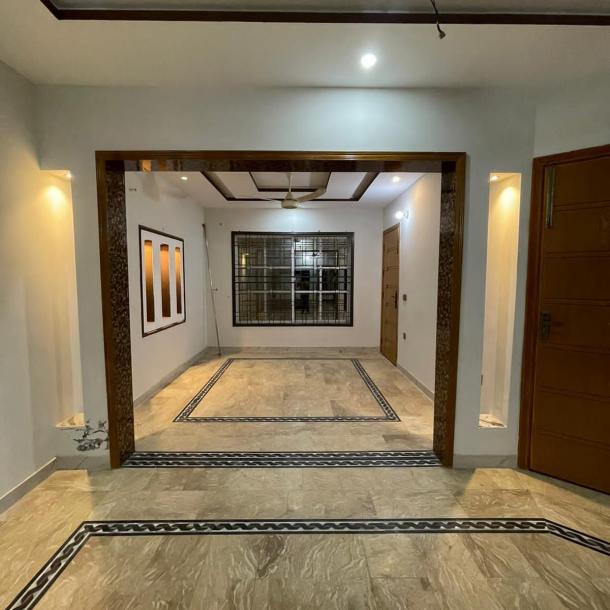 10 marla full house available for rent in Park View City-12