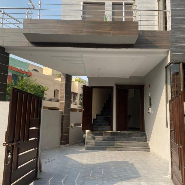 5 Marla House for Rent With basement-11