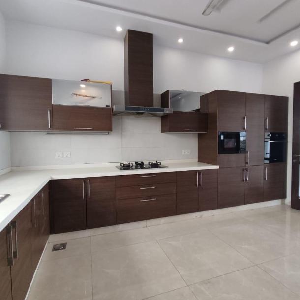 DHA phase 6 1 kanal House for Rent Rent: 250 thousand-15
