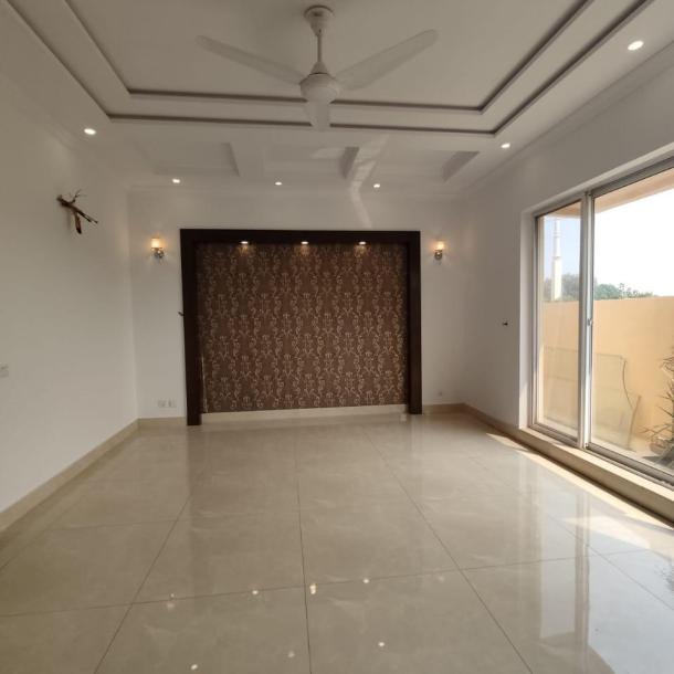 DHA phase 6 1 kanal House for Rent Rent: 250 thousand-7