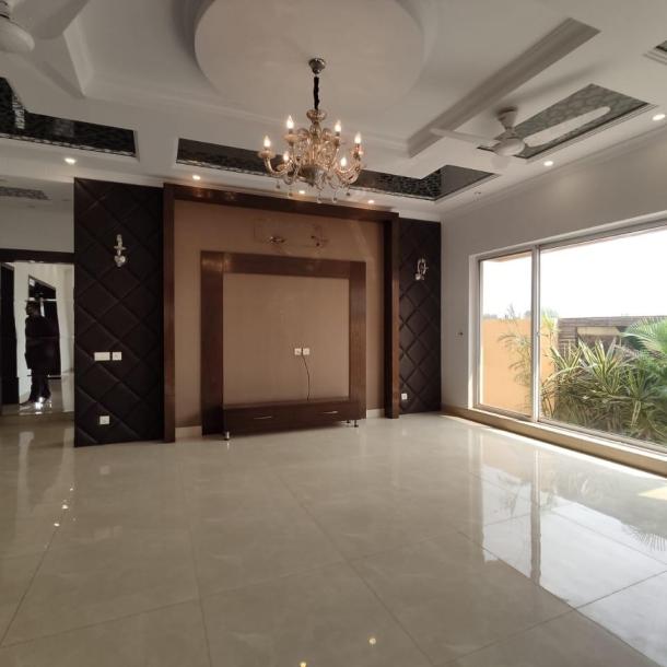 DHA phase 6 1 kanal House for Rent Rent: 250 thousand-10
