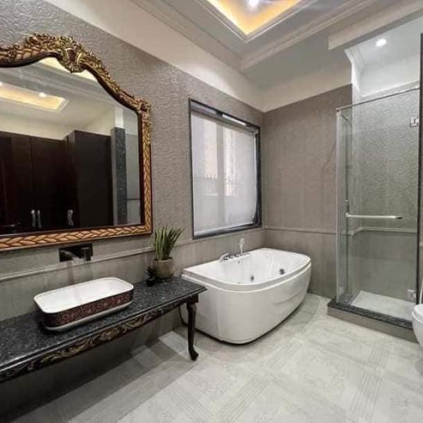 1 kanal fully furnished modern House for Rent in DHA phase 6 Rent: 5 lacs-13
