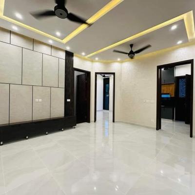 10 Marla Magnificent Bungalow in Bahria Orchard Central Block at a very reasonable Price 4.5 crore Just Buy and Live