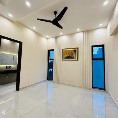 10 Marla Magnificent Bungalow in Bahria Orchard Central Block at a very reasonable Price 4.5 crore Just Buy and Live