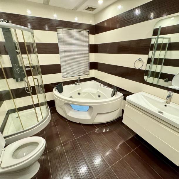 1 kanal fully furnished modern House for Rent in DHA phase 6 Rent: 5 lacs-5