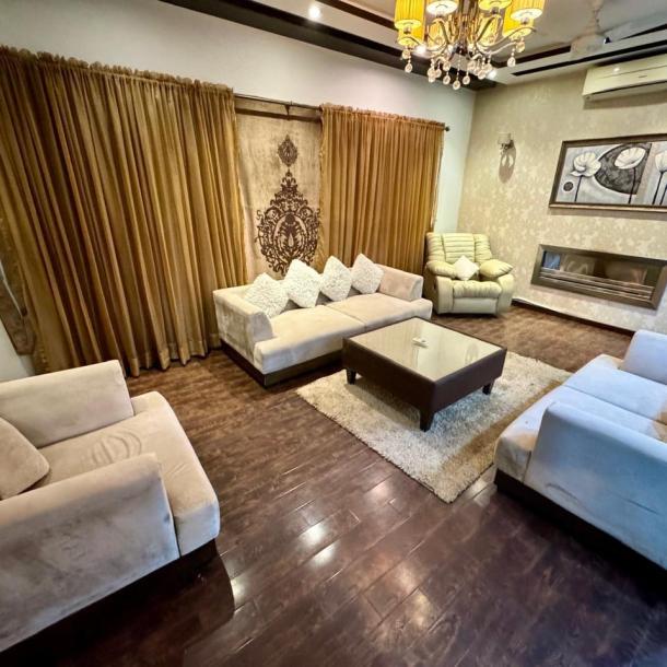 1 kanal fully furnished modern House for Rent in DHA phase 6 Rent: 5 lacs-9