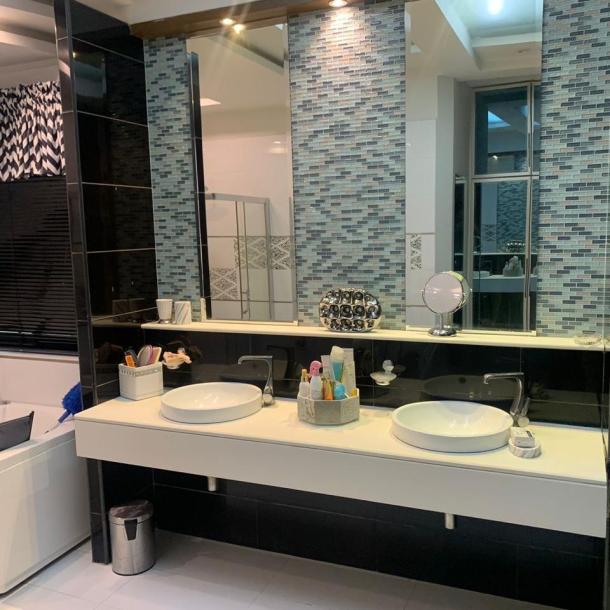 1 kanal fully furnished modern House for Rent in DHA phase 5-7