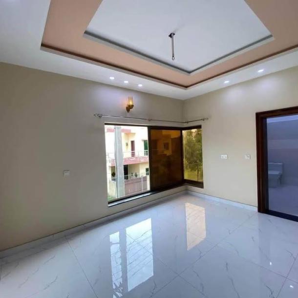 5 Marla Modern House With Gas For Sale In DHA Phase 11 Rahbar-9