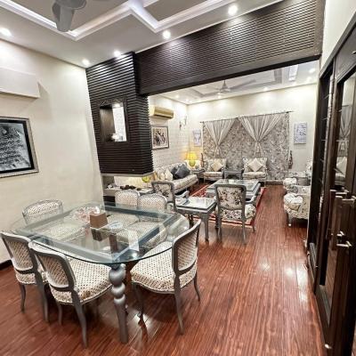 Ex air avenue 10 marla house for rent Fully furnished-2