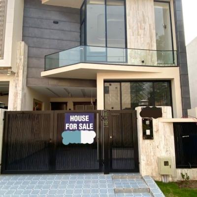 5 Marla Brand New Modern House Available For Sale