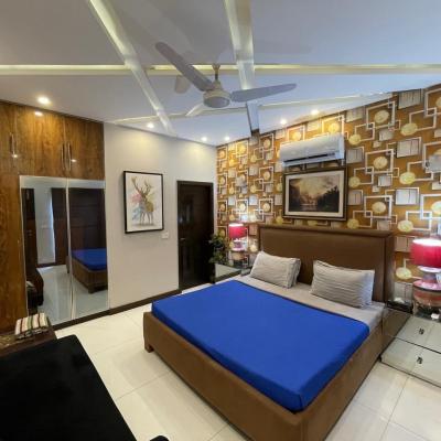 Dha phase 8 Ex air avenue 2 bedroom apartment Fully furnished for rent