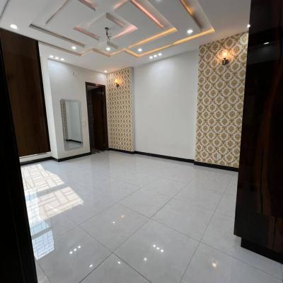 Bahria orchard Lahore 10 marla brand new house available for sale