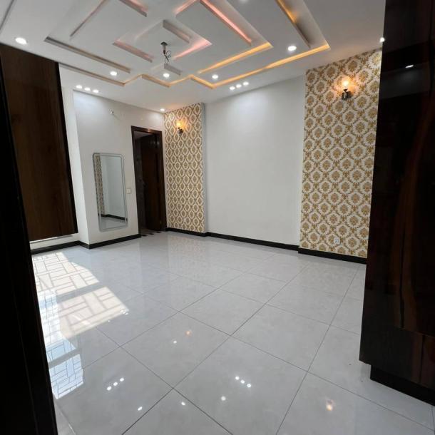 Bahria orchard Lahore 10 marla brand new house available for sale-8