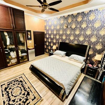 Sale offer in Johar Twon 6 Marla House For Sale