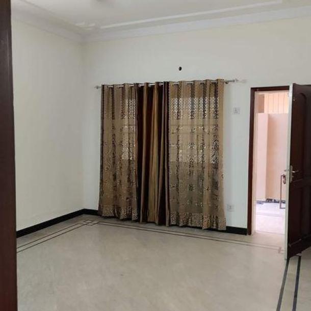 Well-Maintained Lower Portion for Rent – 12 Marla – Johar Town Lahore-1