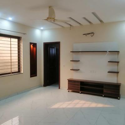 1 Kanal Upper Portion House For Rent In Wapda Town Phase 2