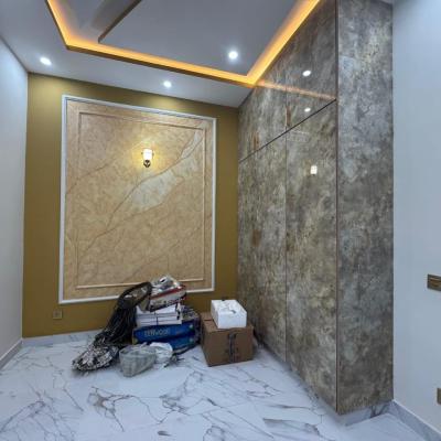 Valencia town Lahore 1Kanal facing park fully furnished house available for sale