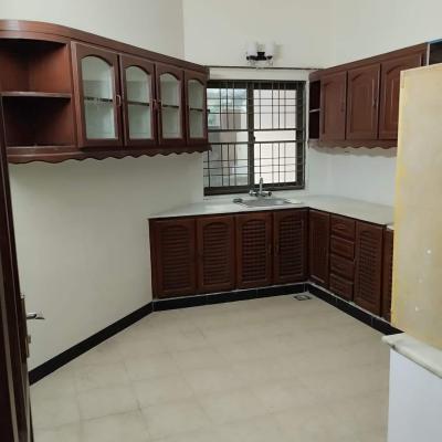 Well-Maintained Lower Portion for Rent – 12 Marla – Johar Town Lahore
