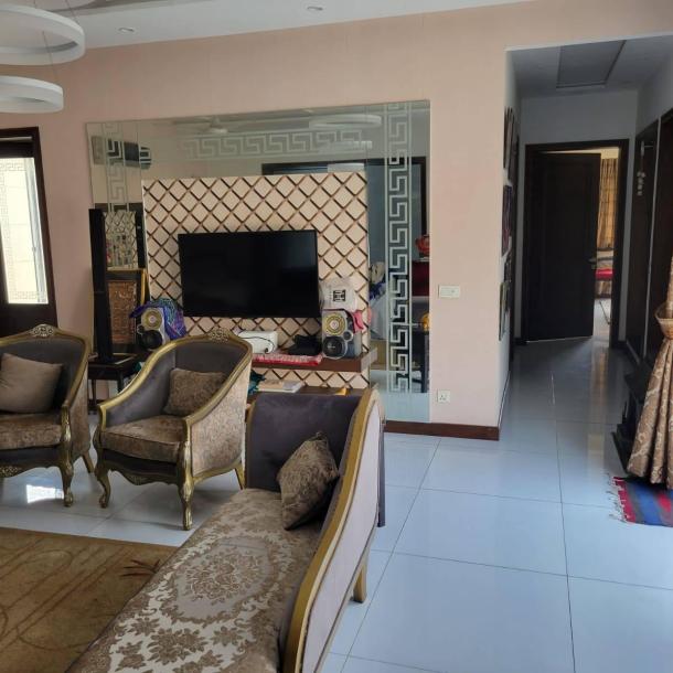 1 Kanal Upper Portion Fully Furnished For Rent in DHA Phase 5 Lahore.-2