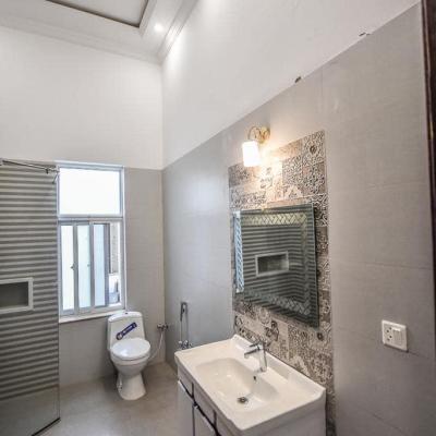 10 Premium house for sale Location Paragon City Barki Road