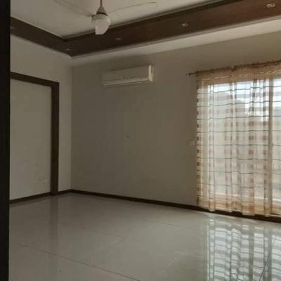 Luxury 1 Kanal Home for Rent – Ideal for Families In DHA phase 8