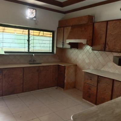 DHA Lahore phase 6 1kanal full house for rent demand 250K near masjid and commercial