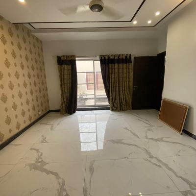 DHA phase 6, 1 Kanal upper portion for Rent separate gate Rent: 105k