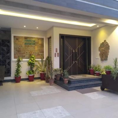 1 Kanal Upper Portion Available For Rent In DHA Phase 6 Lahore