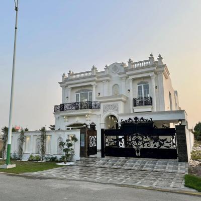 1 kanal Classical Design House Available For Sale in DHA Phase 7 Lahore