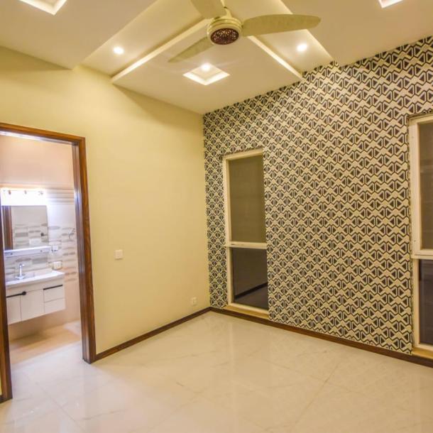 Luxurious 10 Marla House for Sale in DHA Phase 9 Town, Lahore Near Main Boulevard, Commercial Area, Schools, Parks, and Mosques-21