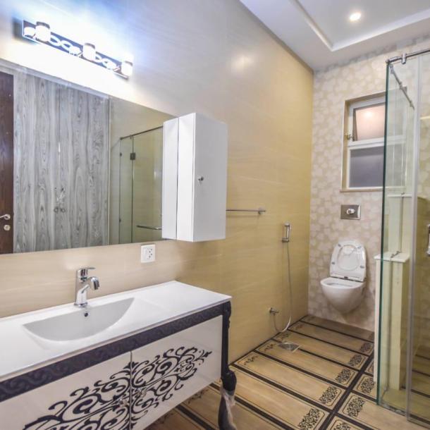 Luxurious 10 Marla House for Sale in DHA Phase 9 Town, Lahore Near Main Boulevard, Commercial Area, Schools, Parks, and Mosques-19