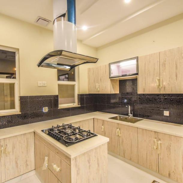 Luxurious 10 Marla House for Sale in DHA Phase 9 Town, Lahore Near Main Boulevard, Commercial Area, Schools, Parks, and Mosques-12