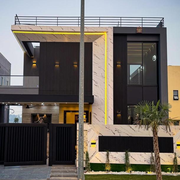 10 Marla House For Sale in DHA Phase 7, Lahore Pakistan-2