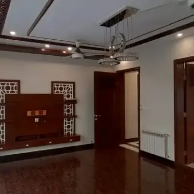 1 Kanal House Available For Rent in DHA Phase-5 Block L