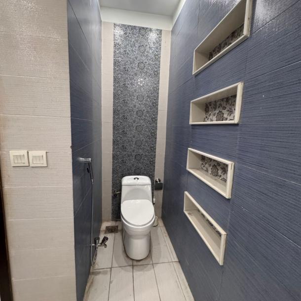 1 kanal portion for Rent in Phase 5 DHA Lahore-15