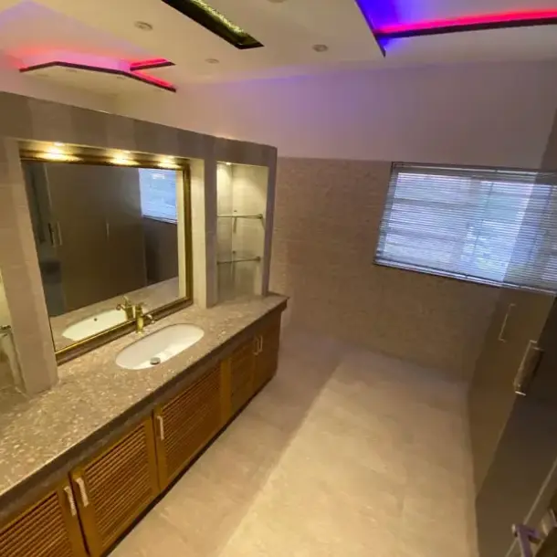 Beautiful 10 Marla Lower Portion House Available For Rent In DHA Phase 6 Lahore.-11