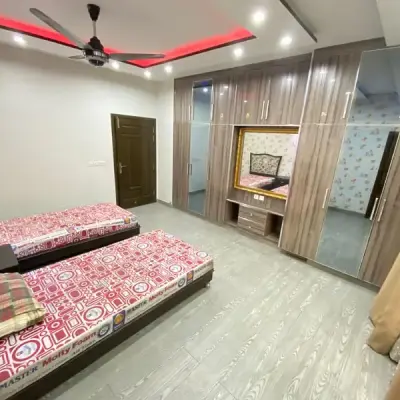 Beautiful 10 Marla Lower Portion House Available For Rent In DHA Phase 6 Lahore.-6