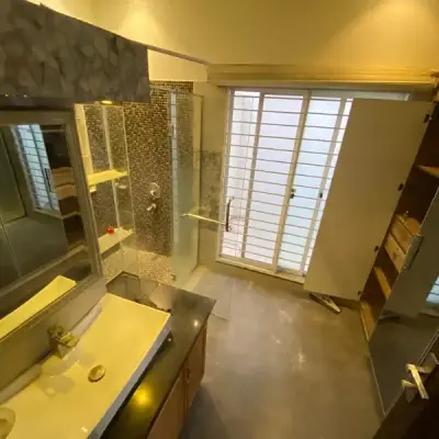 Beautiful 10 Marla Lower Portion House Available For Rent In DHA Phase 6 Lahore.-2