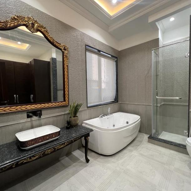 Fully Furnished Brand New 1 Kanal Modern House for Sale in DHA Phase 5 Lahore-19