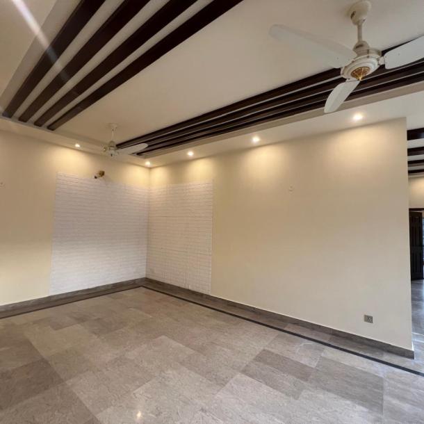 Modern 1 Kanal House Available For Rent In DHA Phase 7 Lahore.-15