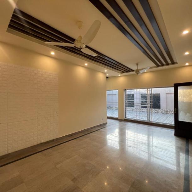 Modern 1 Kanal House Available For Rent In DHA Phase 7 Lahore.-10