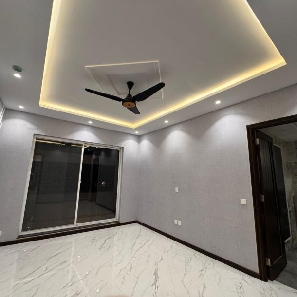 Brand New 1 Kanal Lower Portion House Available For Rent In DHA Phase 7 Lahore.-15
