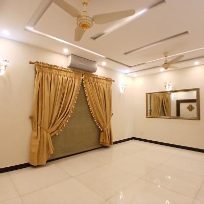 Beautiful 1 Kanal House Available For Rent In DHA Phase 6 Lahore.