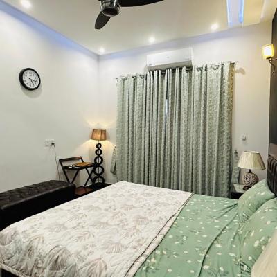 Modern 10 Marla House Available For Rent In DHA Phase 7 Lahore