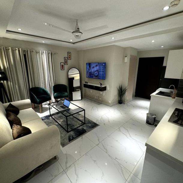 Full Furnished 1 Bedroom Luxury Apartment In Gulberg Phase 3 Lahore-6