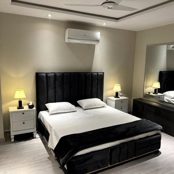 Full Furnished 1 Bedroom Luxury Apartment In Gulberg Phase 3 Lahore-8