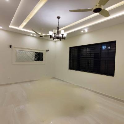 Near Park Upper Portion For Rent DHA Phase 8