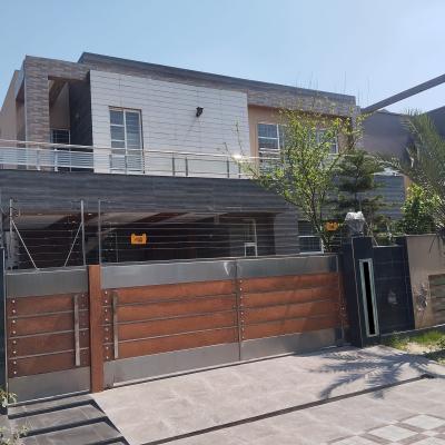 1-Kanal House Available For Rent in Dha Phase 6 Lahore