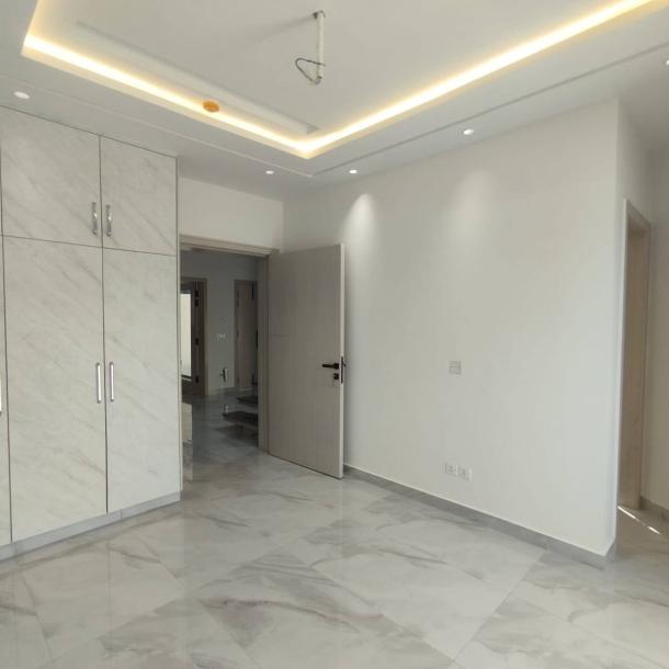 Spacious 5 Marla Lower Portion For Rent In DHA Phase 5 Lahore-1