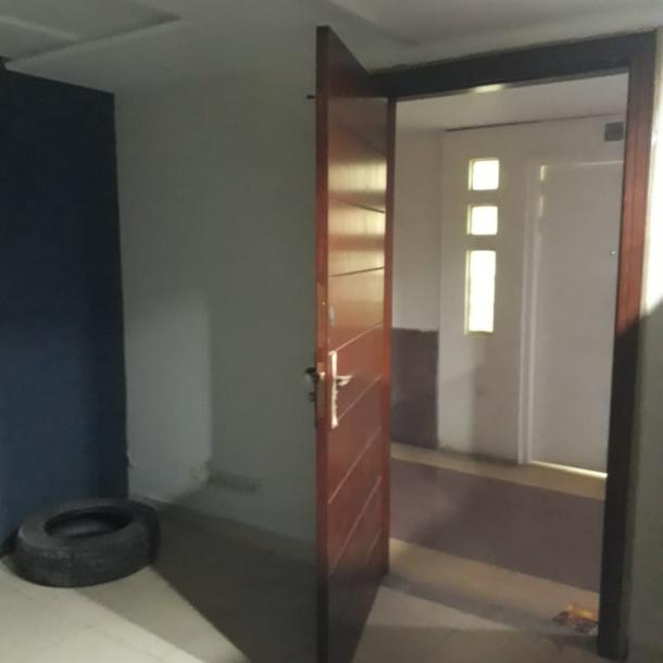 Office for Rent Available in Main Boulevard Gulberg Lahore-5